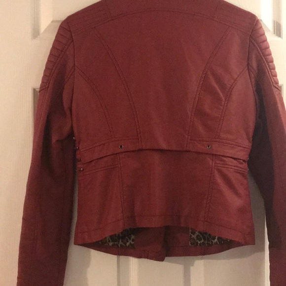 Rustic red jacket - Picture 4 of 4